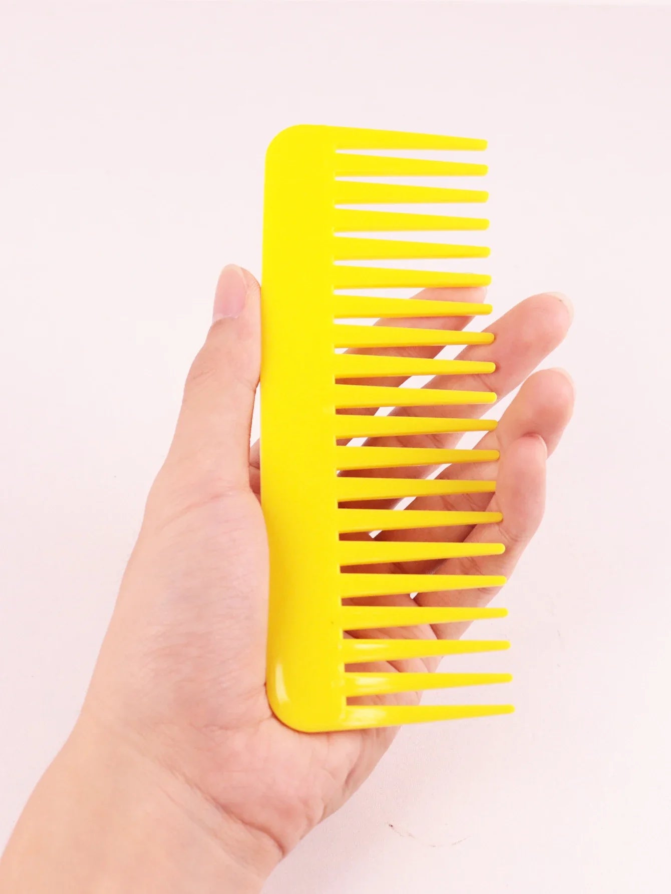 Thick Plastic Heat-Resistant Salon Comb – Anti-Static Long & Wide Tooth Comb for Real Hair Wigs