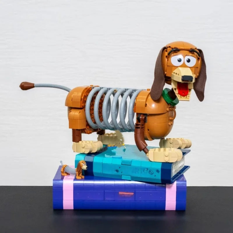 Dog Bookends Building Block Set - 1311-Piece Adult Model Kit Movie Character Collectible Gift