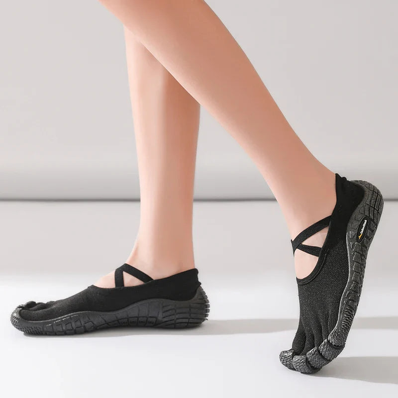 Gallonshark Five-Finger Split Toe Shoes – Lace-Up, Anti-Slip, Silent Soft Sole for Indoor Sports, Fitness, Yoga & Skipping Rope