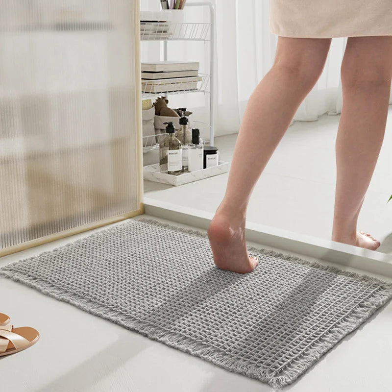 Absorbent Bathroom Carpet - Non-Slip Soft Bath Mat, Machine-Washable Doormat for Toilet & Bathtub