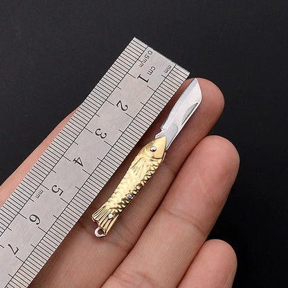5cm Mini Folding Knife Keychain – Acrylic & Brass Portable Blade Pendant for Camping, Outdoor, and Everyday Carry