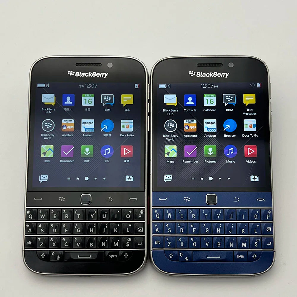 BlackBerry Classic Q20 - Unlocked 4G LTE QWERTY Keyboard Smartphone 16GB