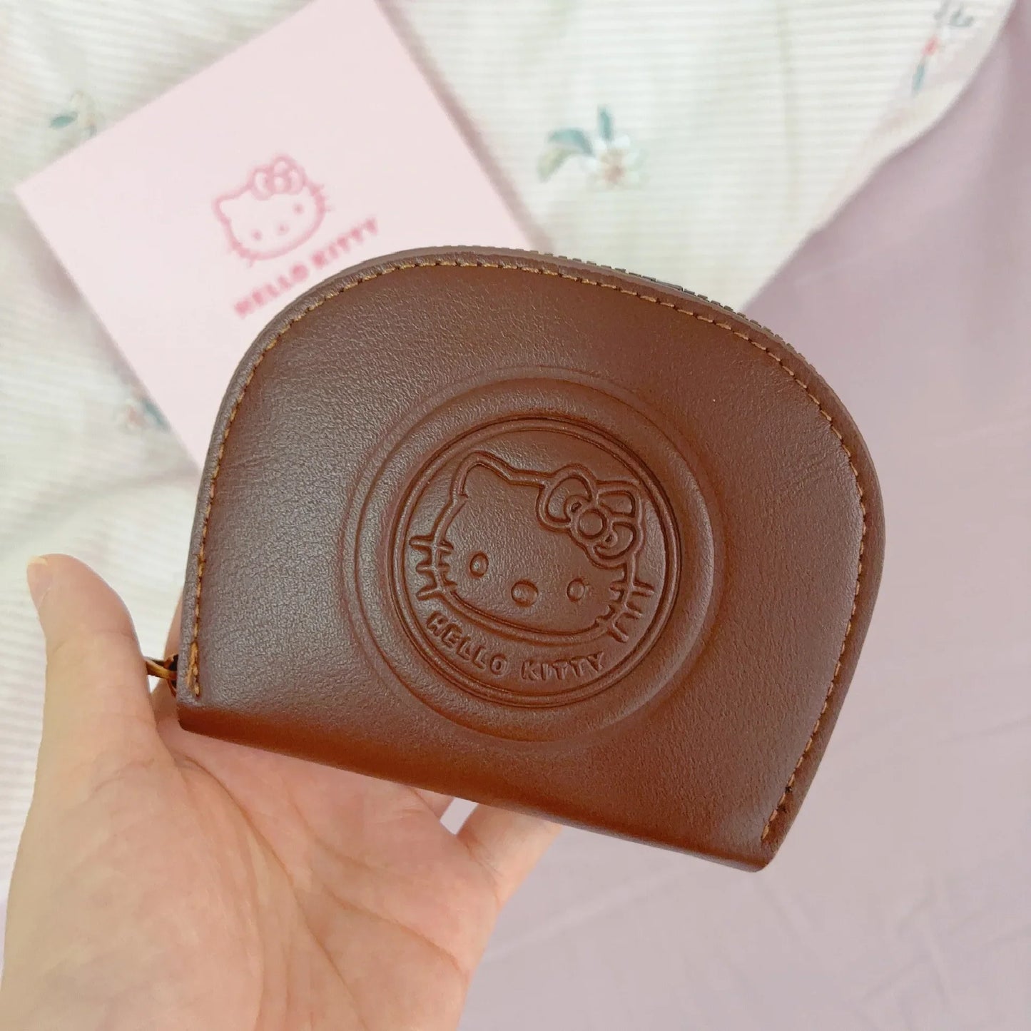 Kawaii Cartoon Hello Kitty Retro Card Bag – Fashion Zipper ID & Storage Bag, Lightweight Mini Wallet for Girls, Women’s Gift