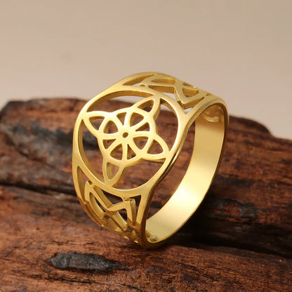 LIKGREAT Witch Knot Ring – Hollow Stainless Steel Celtic Amulet, Protection Jewelry for Men & Women, Couple Gifts