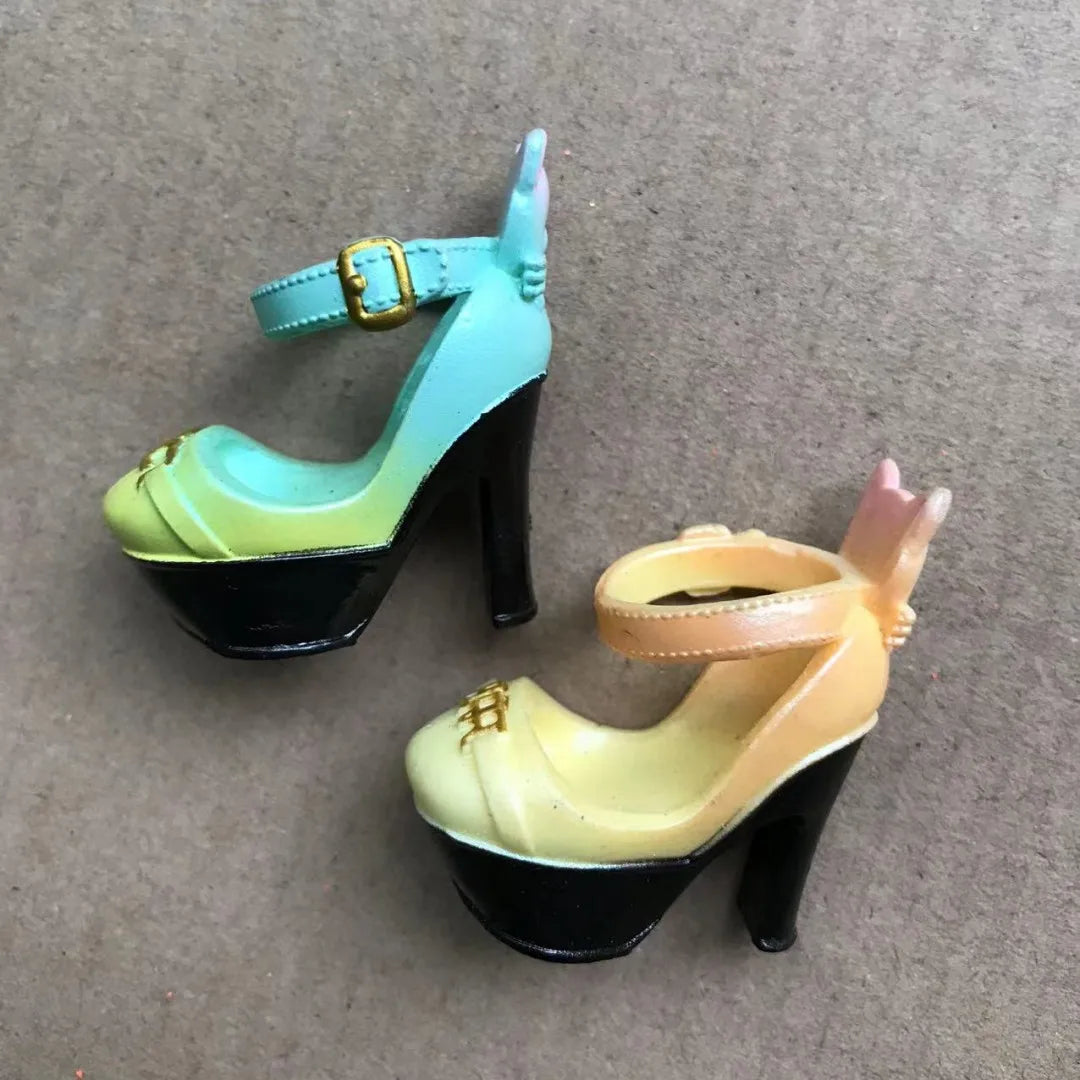 Rainbow Doll Shoes – Boots, Sandals & High Heels for DIY Doll Dressing in Black, Green & Red