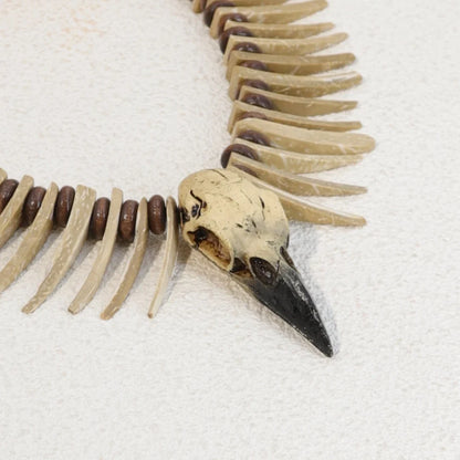Vintage Viking Crow Skull Necklace – Gothic Resin Animal Pendant with Irregular Coconut Shell Teeth Jewelry