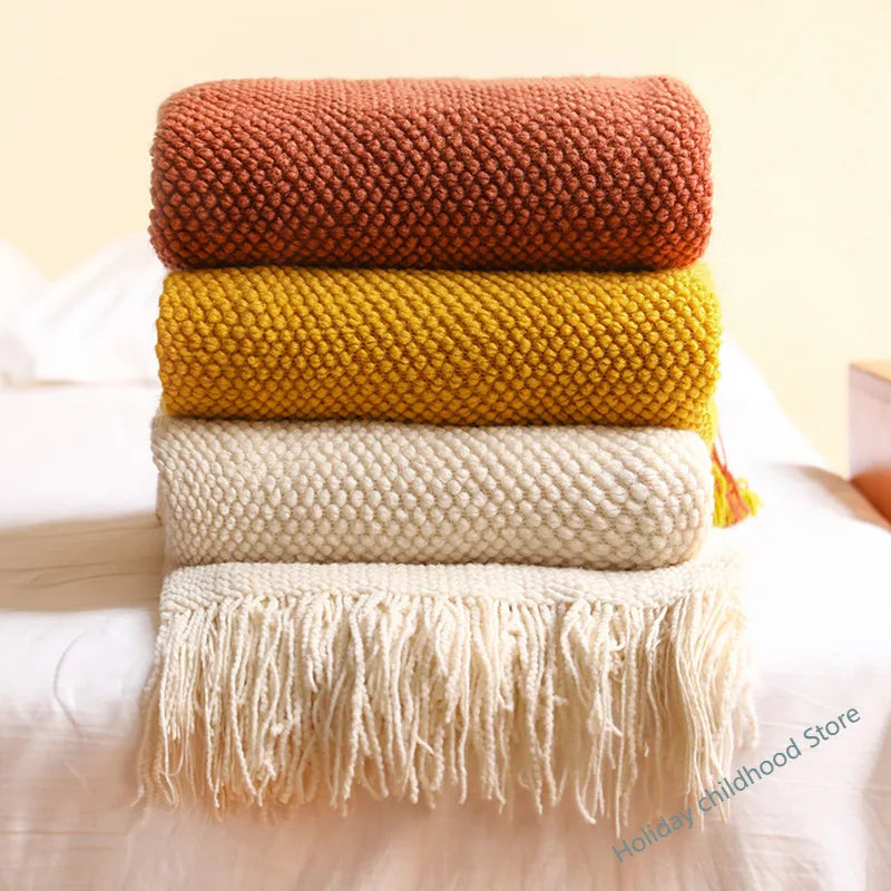 Textile City Knitted Blanket – Thick Waffle Corn Grain Embossed Throw with Tassels, Winter Warm Bedspread 130x240cm