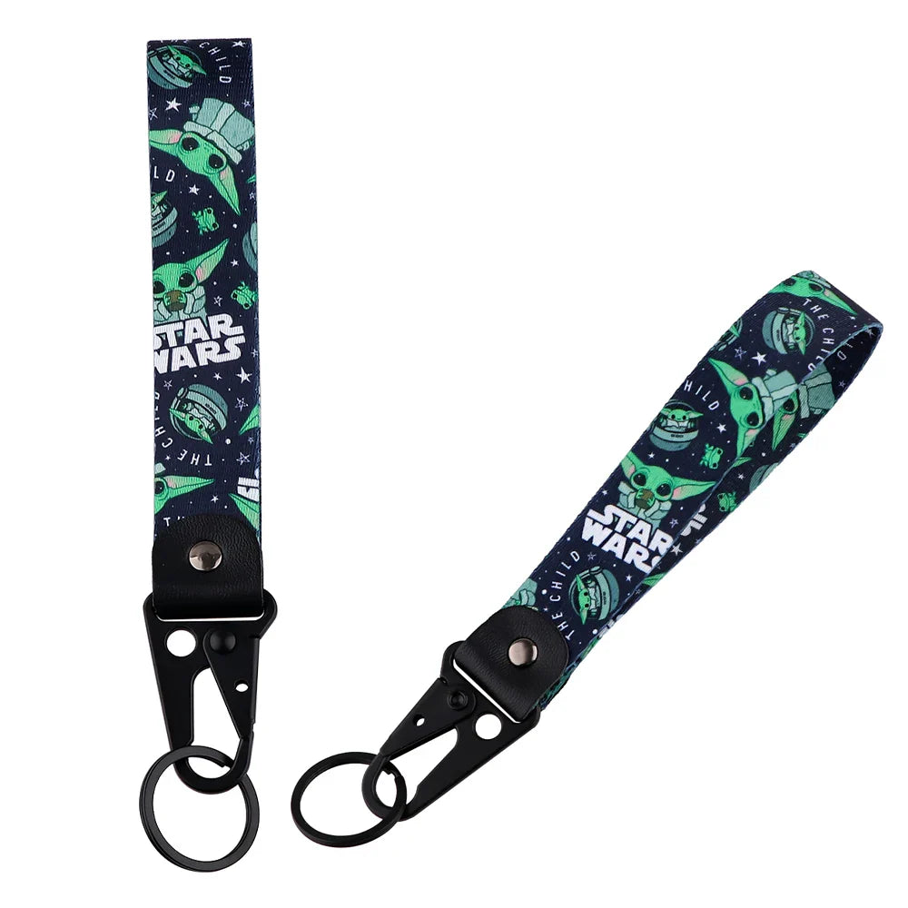 Anime Eagle Beak Keychain – Cool Short Lanyard for Phone, Badge Holder & USB Pendant