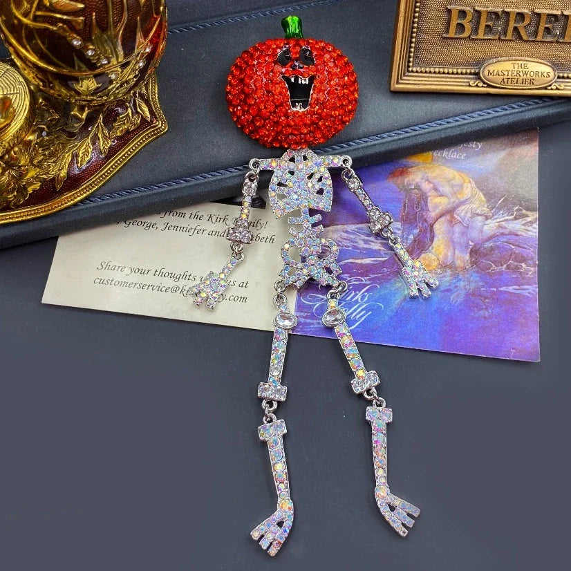 Vintage Baroque Crystal Castle Carriage Brooch – Rhinestone Clock Pin Badge for Women & Girls, Elegant Statement Jewelry