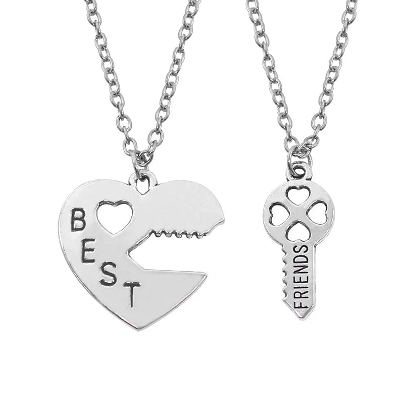 BFF Heart Split Friendship Necklace Set – Matching Broken Heart Pendant Jewelry Gift for Best Friends, Men & Women