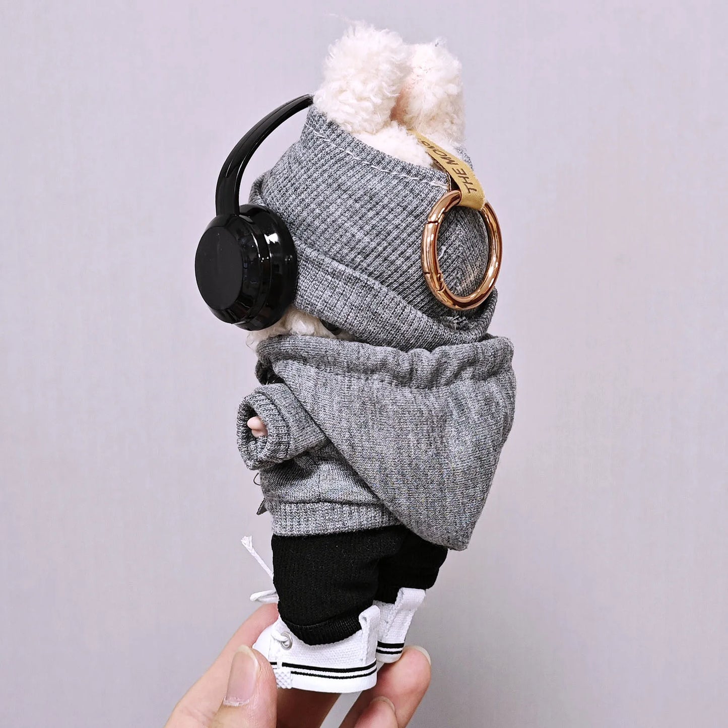 Labubu 15cm/17cm Universal Hoodie Set – Gray Trendy Outfit with Camera, Glasses, Headphones & Canvas Shoes (Series 1-3 Compatible)
