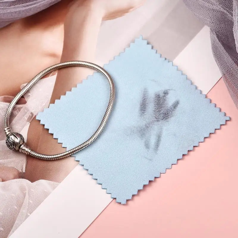 50pcs Silver Polishing Cloths – Soft Cleaning Wipes for Necklaces, Rings & Jewelry Care (10x6.5cm & 8x8cm)