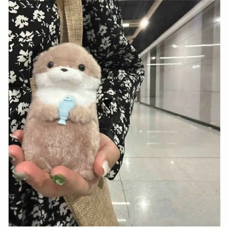 Cute Otter Hug Fish Plush Keychain – Adorable Pendant Doll Gift for Girls, Creative Heart Charm