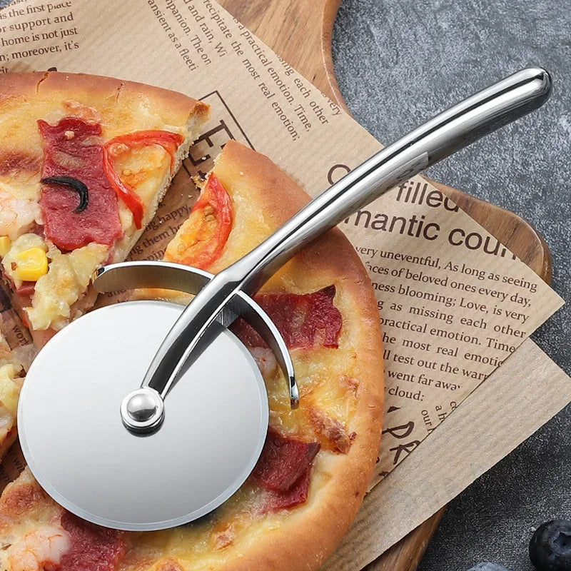 Stainless Steel Pizza Cutter with Zinc Alloy Handle – Single Wheel Cake, Bread, and Pie Slicer for Kitchen Baking