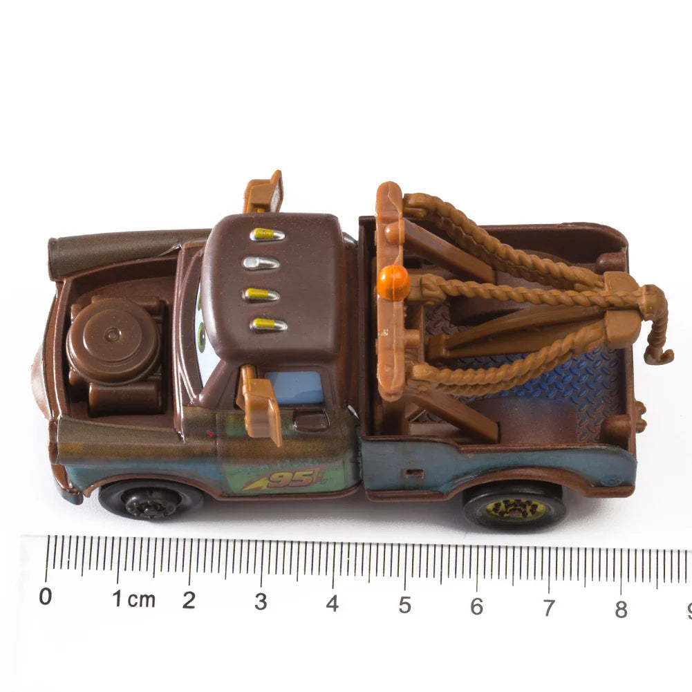 Disney Pixar Cars 3 Lightning McQueen & Mater Diecast Cars 1:55 Scale Alloy Model Toy Set – Collectible Kids Gift Vehicles