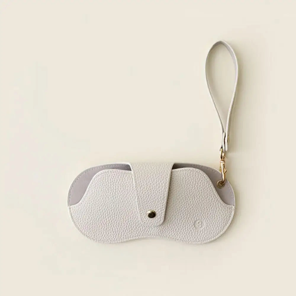 Hanging Neck Eyeglasses Storage Bag with Chain – Unisex Leather Sunglasses Case & Portable Key Holder Pendant