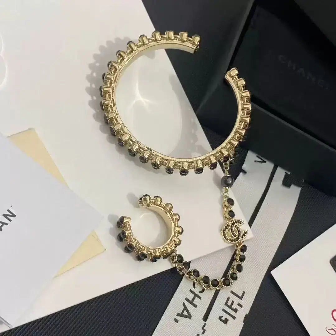 Gold Enamel Hollow Narrow Bracelet & Colorful Earrings Set — Classic Fashion, Lightweight Alloy Jewelry with Luxury Look