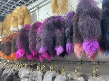 Real Fox Fur Tail Keychain – Large Natural Fur Pendant for Cosplay, Bags, Cars, and Women