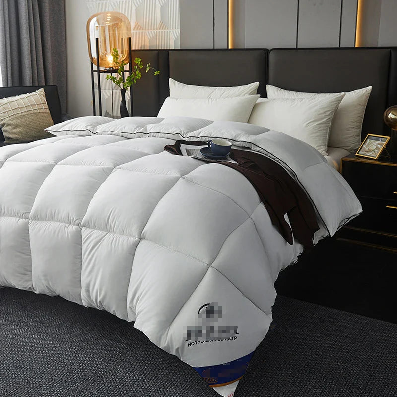 Hotel White Goose Down Duvet – 95% Fill, All-Season Quilt for Summer, Spring, Autumn & Winter