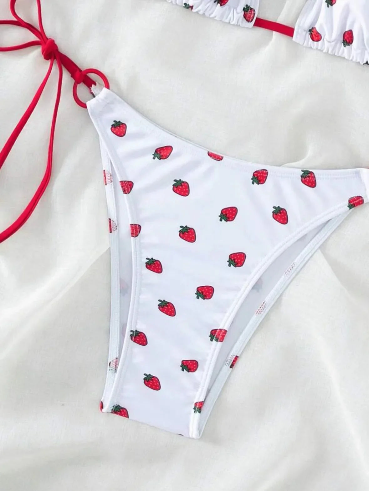 Women’s Strawberry Print Halter Bikini Set – Cute Two-Piece Swimwear, Beach Bathing Suit Summer Beachwear Outfit