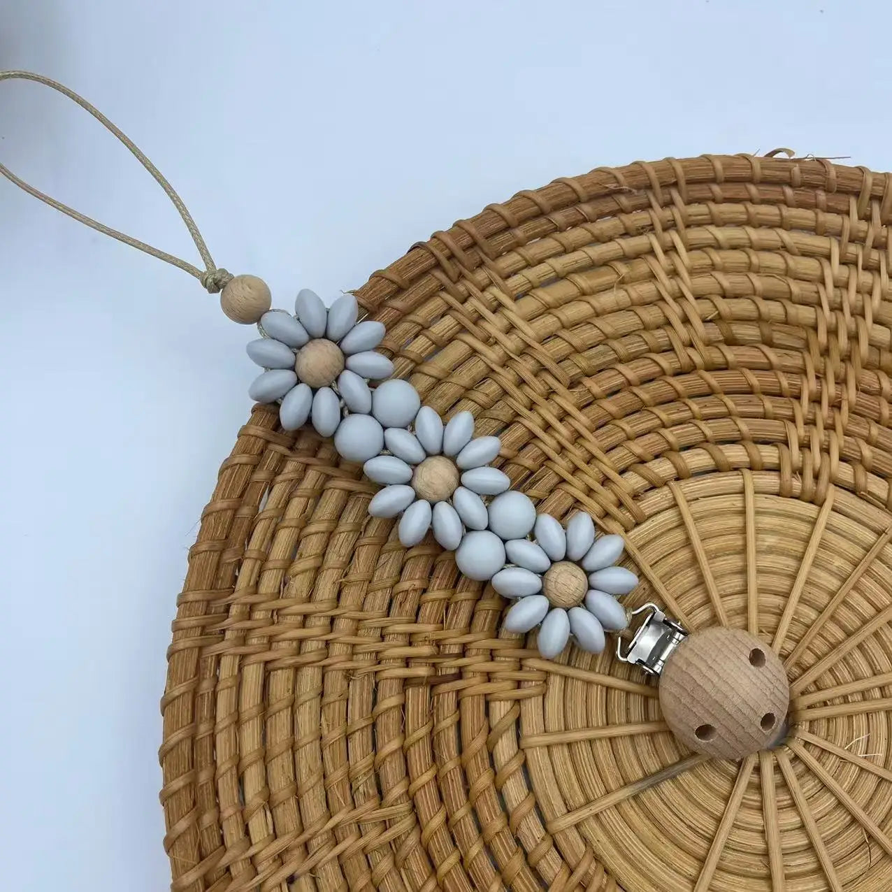 Daisy Flower Baby Pacifier Clip – Handmade Silicone Soother & Nipple Holder, Essential Teething Toy for Newborns