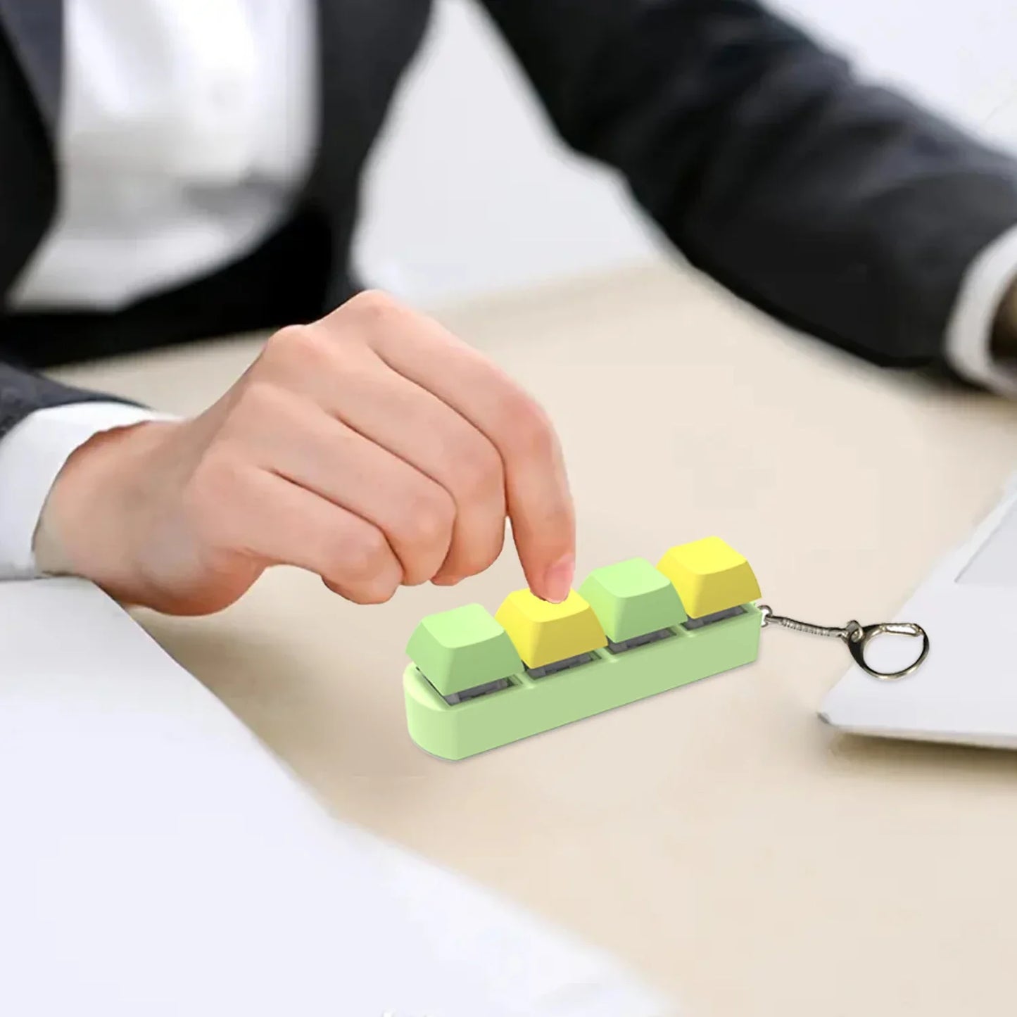 DIY Keyboard Key Toy - Stress Relief Fidget Button Keychain & Fidget Keycap Toy