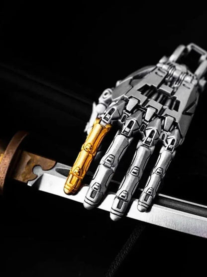5cm Robot Hand Pendant – Mechanical Bionic Collectible with Movable Finger Joints, Chain Charm Display Ornament & Gift