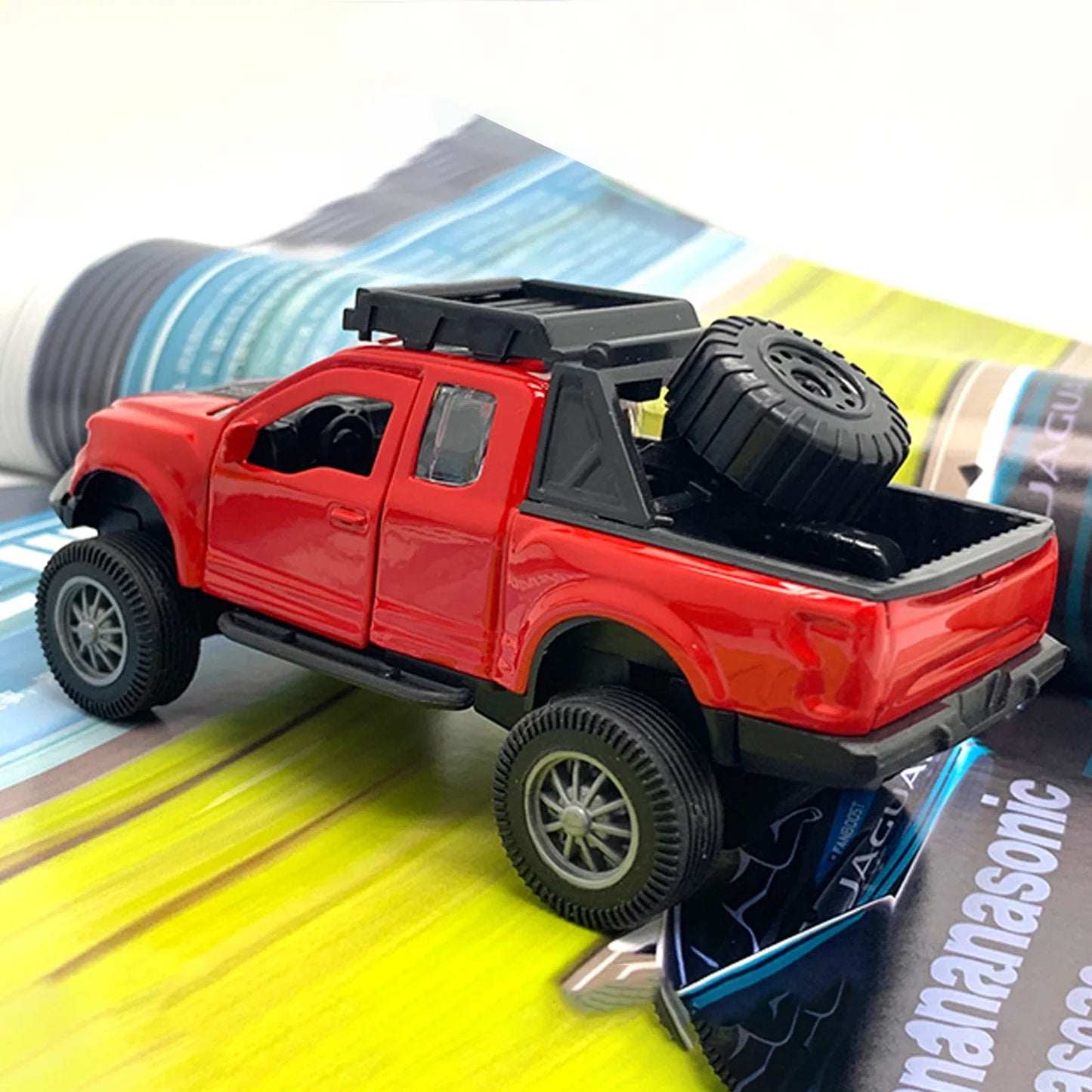 1:36 F-150 Alloy Car Model – Spring-Back Action Toy for Kids | Realistic Replica Vehicle