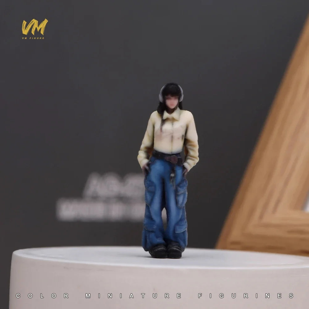 3D Miniature Figures - 1/64 Scale Racer Photographer Casual People Scene Props Model Ornaments for Vehicle Decor