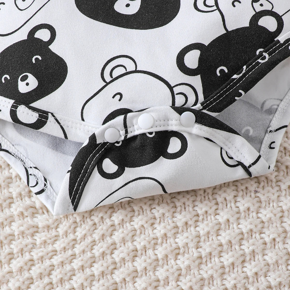 0-9 Months Baby Boy Set – Little Bear Long Sleeve Bodysuit, Pants, Hat & Socks for Spring & Autumn Newborns