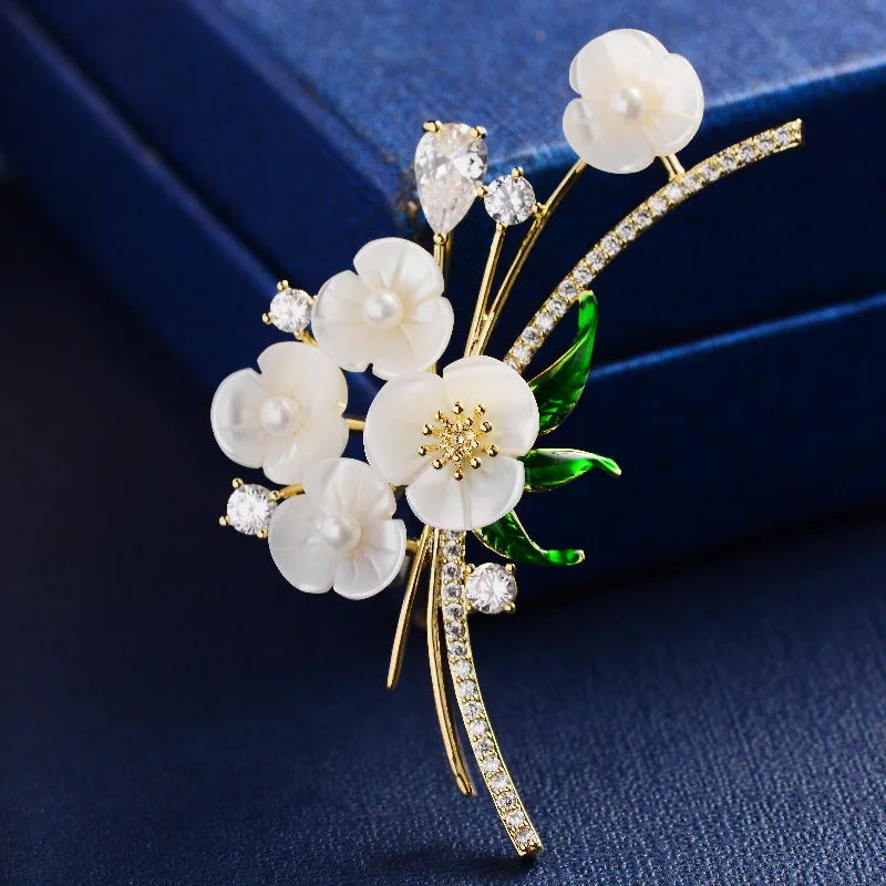 Luxury Tulip Flower Brooch Pin with White Stone – Elegant Rose Floral Jewelry for Women (2023 Design)