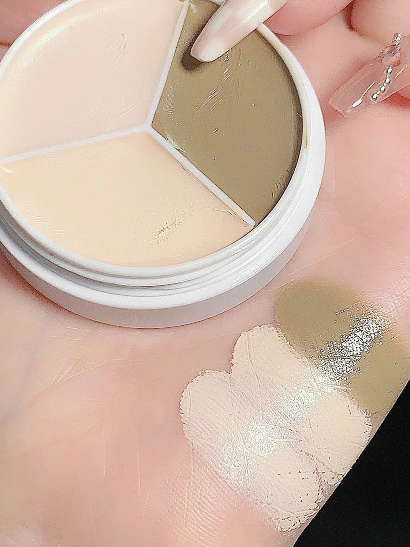 3-Color Concealer Cream Palette – Full Coverage for Acne, Dark Circles & Contour with Brush, Moisturizing Makeup