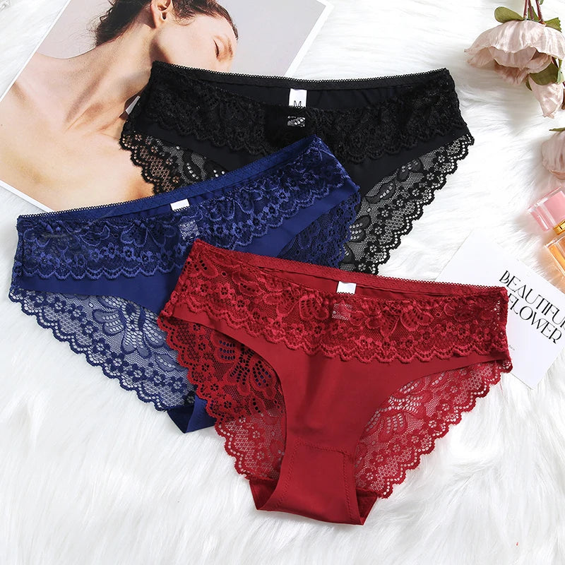 Women's Lace Sexy Underwear – Comfortable Soft Lingerie with Decorative Border, Breathable Low-Waist Briefs