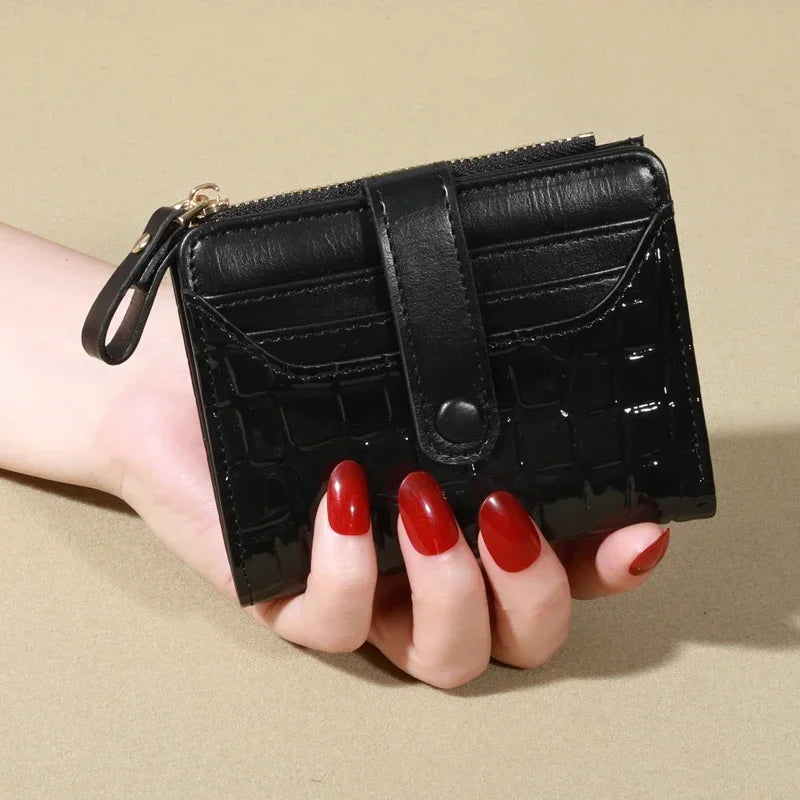 Elegant Women’s Multi-Card Wallet – Secure Double Zip PU Leather Clutch with Crocodile Texture and Stylish Storage
