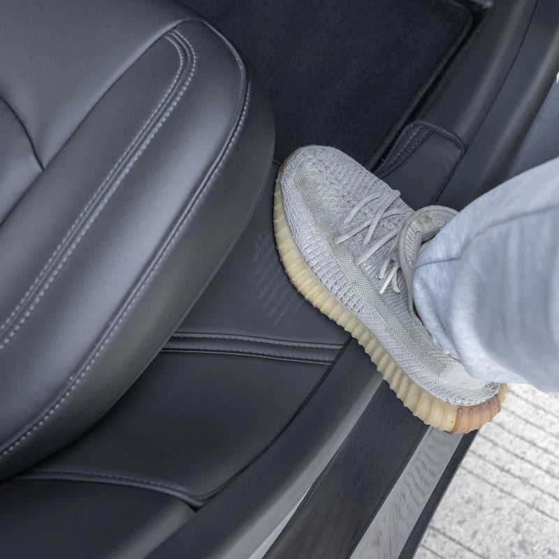 2Pcs Rear Door Sill Anti-Kick Pads for Tesla Model Y – Suede Trample-Resistant Protective Pads