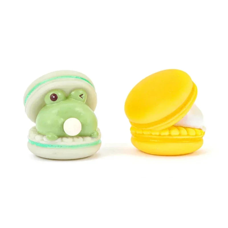 Cute Animal Spit Bubble Burger Toy – Stress Relief Pinch Toy for Kids, Office Fun & Desktop Decor