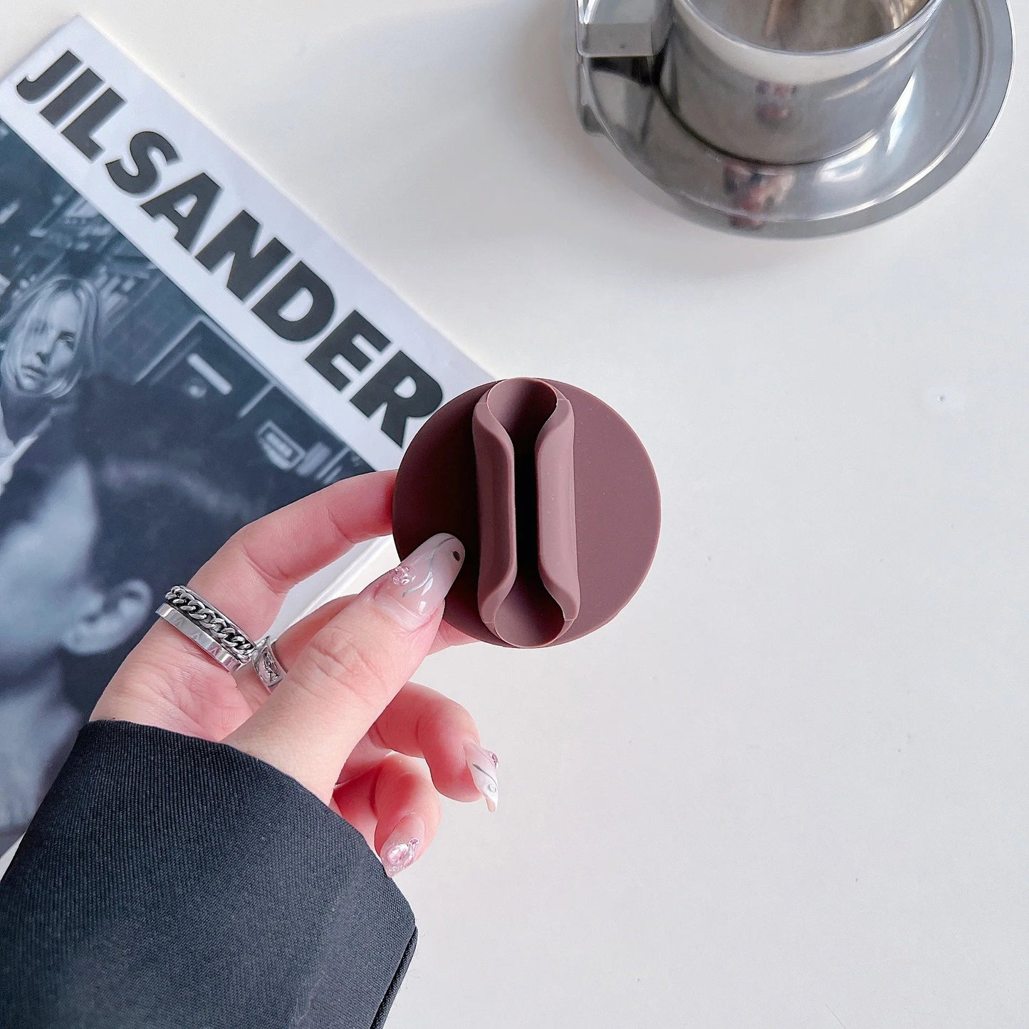 Silicone Lipstick Holder & Mobile Phone Stand — 3M Adhesive Universal Lazy Accessory with Round Lip Gloss Support