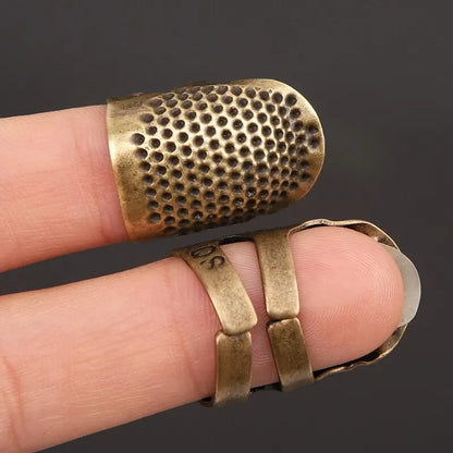 Copper Sewing Thimble – Retro Finger Protector with Anti-Slip Design for Safe Sewing | Essential Sewing Kit Accessory