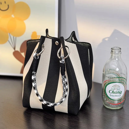 Women’s Metal Ring Bucket Handbag – Fashionable Color Block Knit Tote Bag, Spacious for Daily Commute, Leisure & Travel