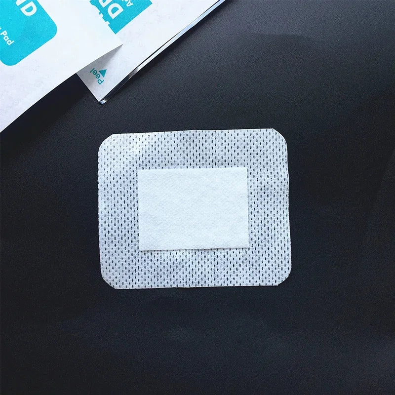 Outdoor Emergency Survival Triangular Bandage — Self-Rescue Hemostatic Non-Woven First Aid 96x96x136cm