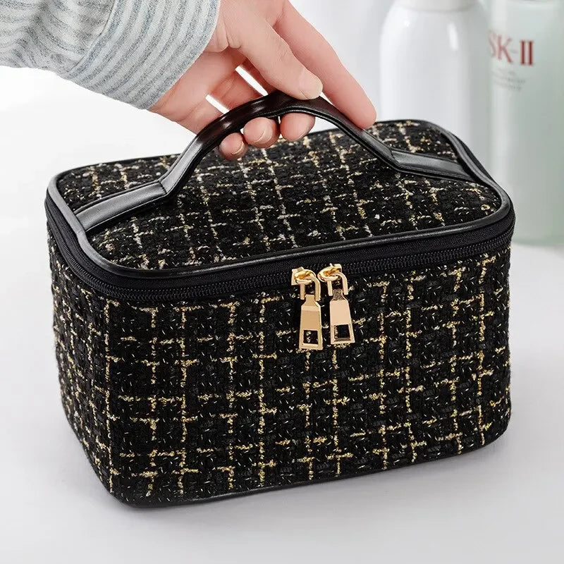 Korean-Style Large Cosmetic Bag – Instagram-Inspired Chanel-Style Ladies’ Handheld Toiletry Organizer