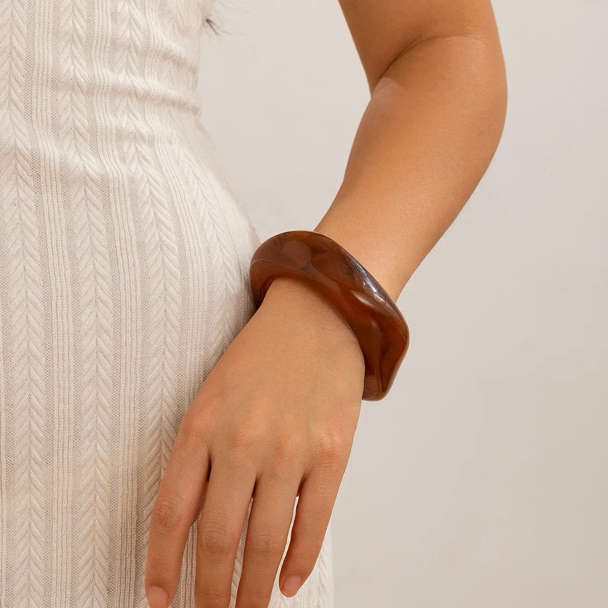 DIEZI Punk Big Geometric Acrylic Bangles – Irregular Wide Hip Hop Bracelets for Women & Men