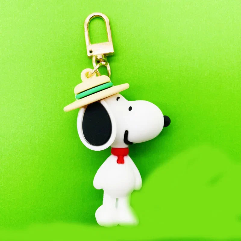 Snoopy Silicone Keychain – Cute Doll Key Charm for Car, Backpack & Gifts