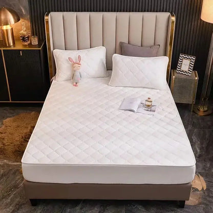 Quilted Crystal Velvet Mattress Cover - Warm Soft Plush Fitted Bed Sheet for King & Queen Beds, Pillowcase Not Included