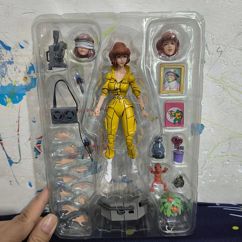 NECA Version 2.0 Female Reporter Action Figure — Yellow Clothes Collectible GK Statue Model Toy, Christmas Gift