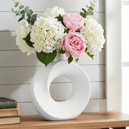 Creative Resin White Donut Vase – Modern Minimalist Decorative Flower Vase for Home Decor & Table Styling