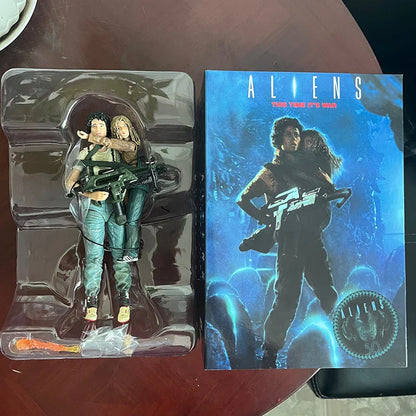 NECA Alien 2 LT Ellen Ripley & Newt Figure – Giger Xenomorph Facehugger Collectible Action Model Toy, Perfect Gift