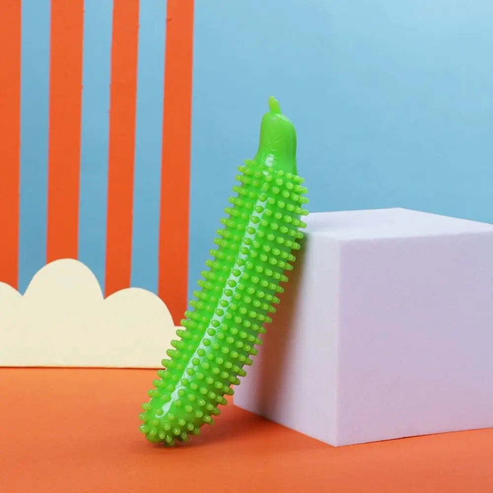 Cucumber-Shaped Dog Chew Toy - Bite-Resistant TPE Molar Stick for Teeth Cleaning & Grinding
