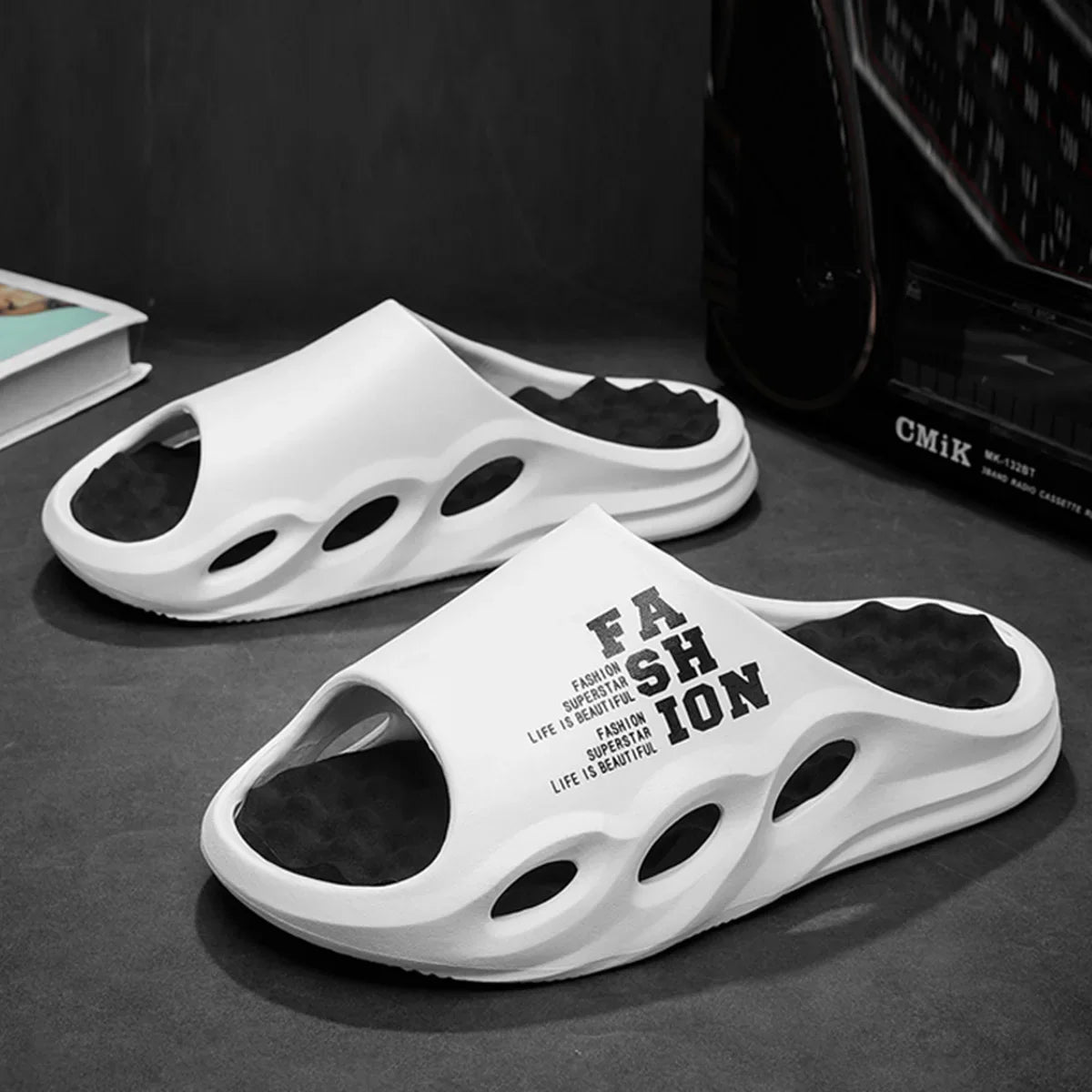 Men’s Fashion Massage Slippers – Indoor & Outdoor Summer Sandals, Thick Sole Non-Slip Flip Flop Slides