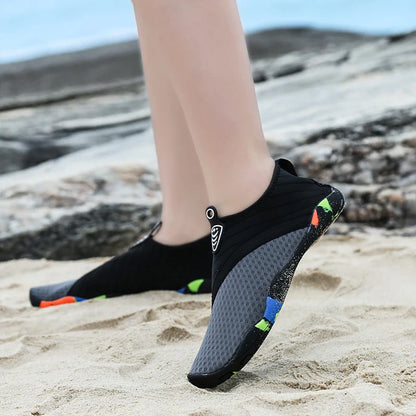 Unisex Quick-Dry Aqua Shoes – Breathable Water Sneakers for Swimming, Beach, and Outdoor Upstream Activities (Sizes 35-45)